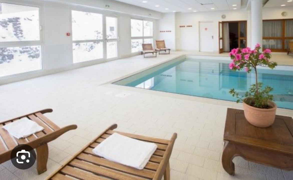 Appartement 4 Personnes Avec Piscine Interieure Puy-Saint-Vincent Exterior foto