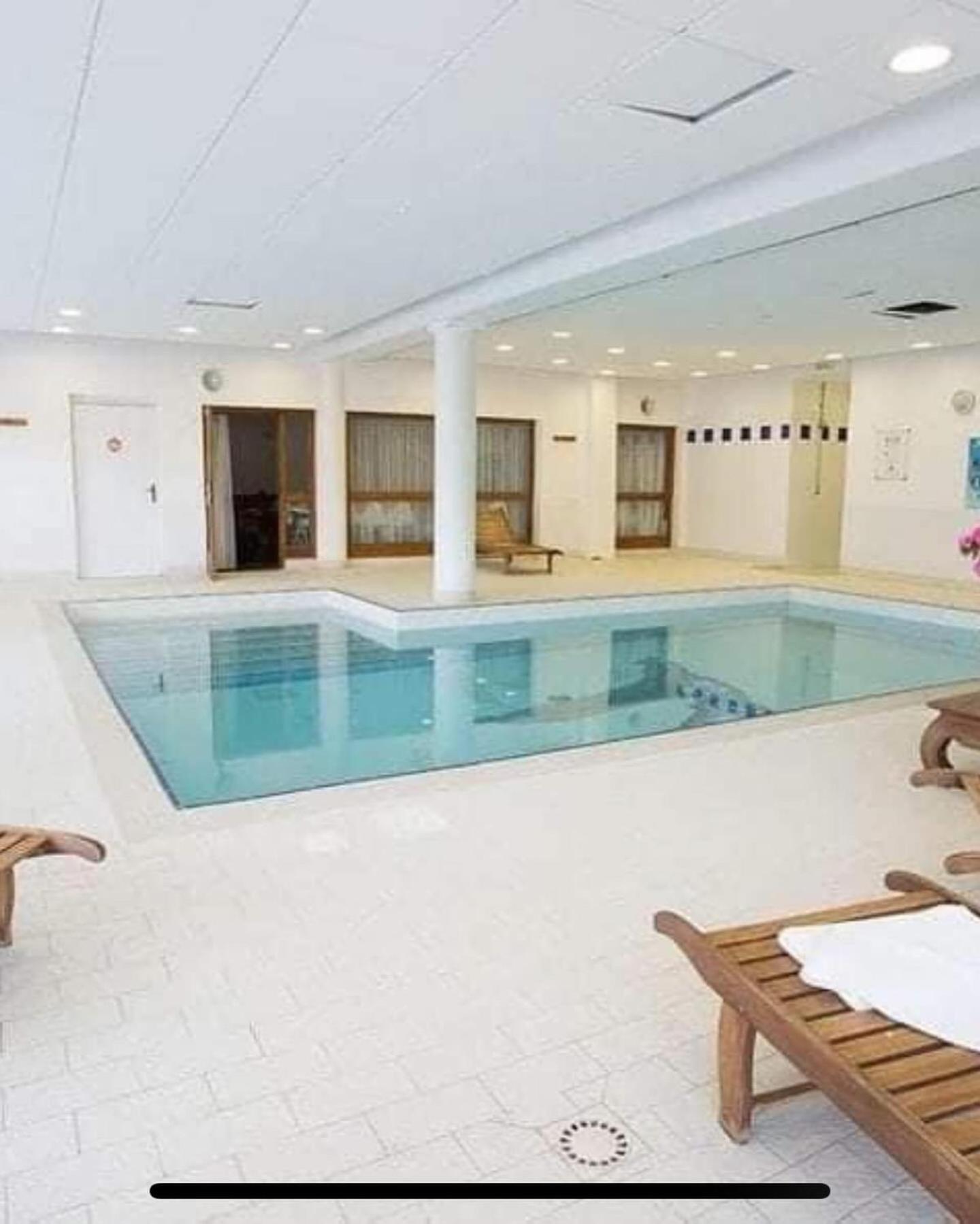 Appartement 4 Personnes Avec Piscine Interieure Puy-Saint-Vincent Exterior foto